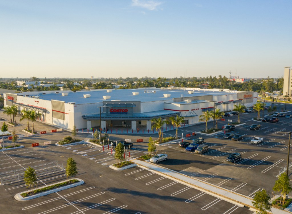 Picture of: Costco Just Officially Announced These  New Warehouses Are Coming