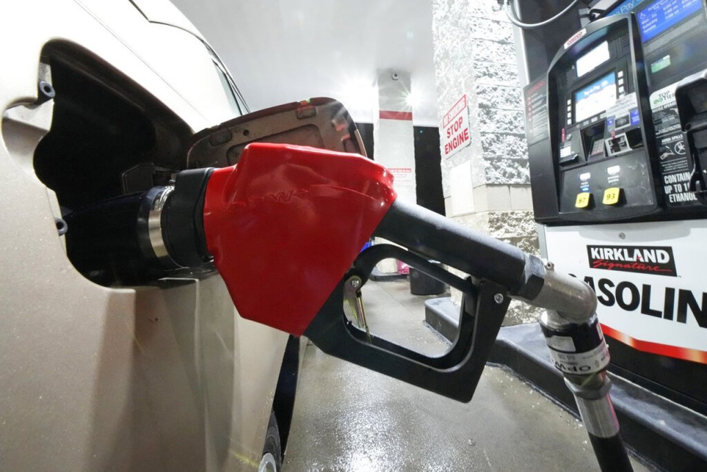 Picture of: Gas and fuel money-saving tips during inflation – mlive